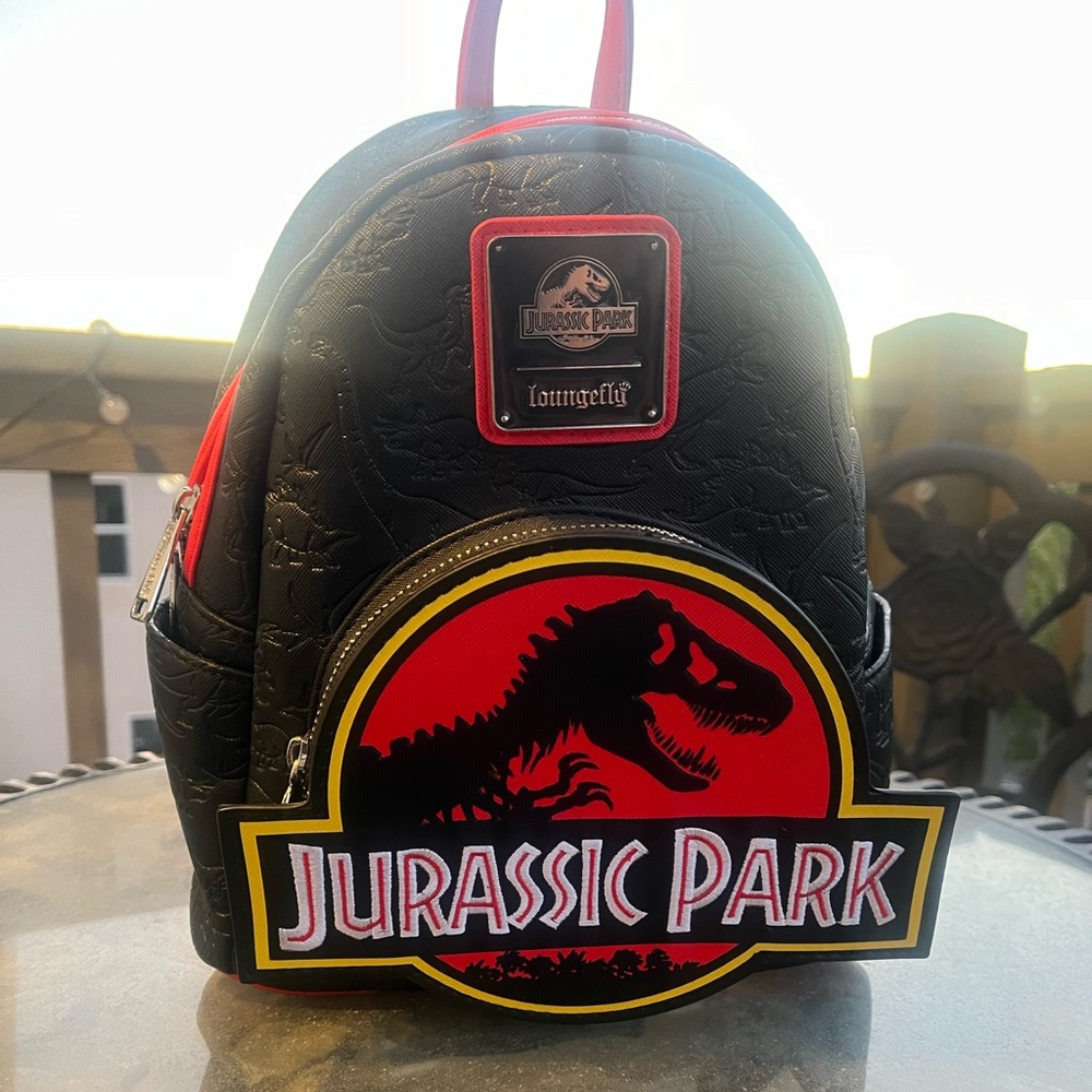 Jurassic Park Lounge Fly Back Pack